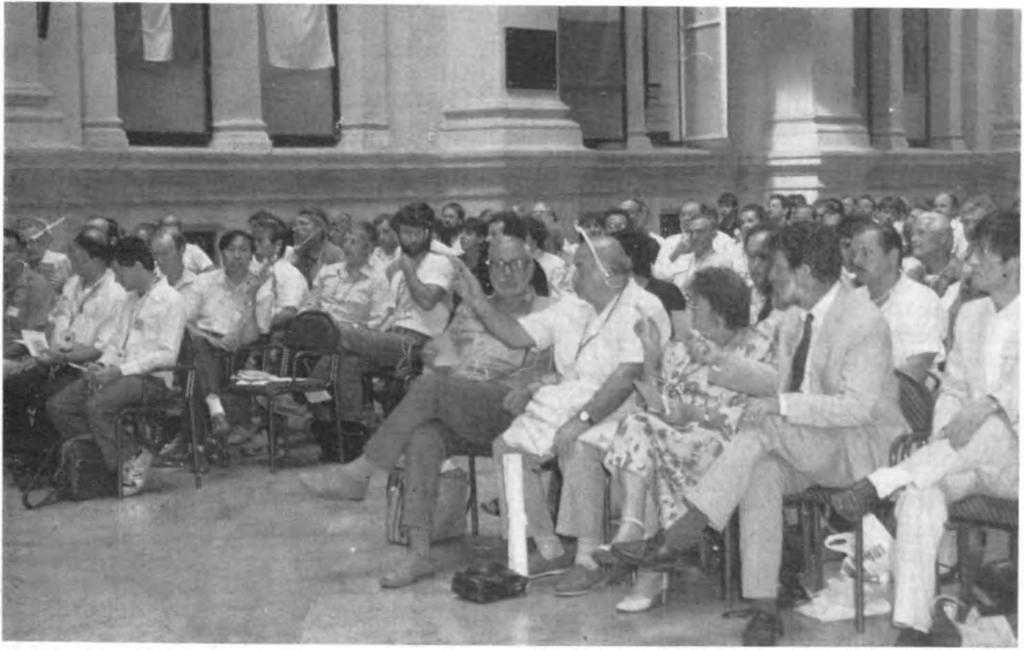mestere és dr. Tóth János, a MTESZ főtitkára voltak.