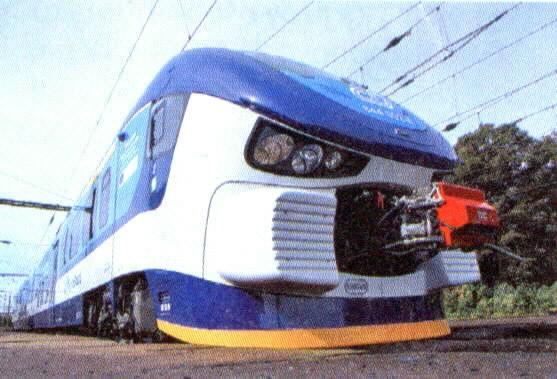 Tiuj veturiloj de la firmao Hitachi, atingantaj maksimuman rapidon 225 km/h, estos ekipitaj de eŭropa sekursistemo ETCS nivelo 2.