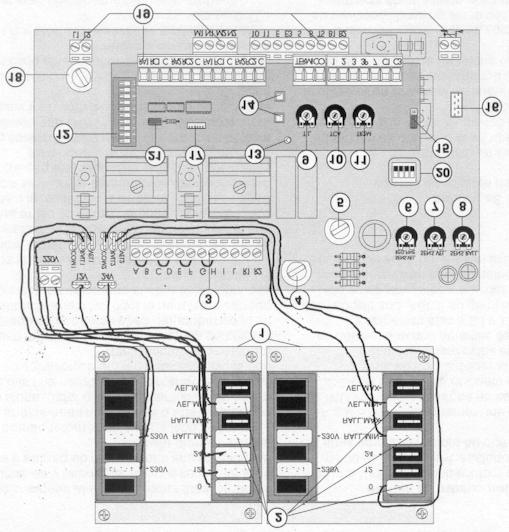 TCA. trimmer potenciométerrel az automatikus zárás 2 és 120 mp között állítható. TR2M. trimmer potenciométerrel a két motor közötti késleltetés 1 és 15 mp között állítható. TL.