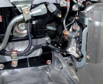 kiegészítő befecskendező az F12 kipufogón EURO V Befecskendezés a hengerbe EURO VI Befecskendezés a kipufogóba