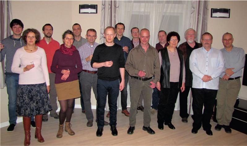 Utószó Mint minden műhelyé, a mienk ideje is kitelt. 2015. december 21-én meglepetésösszejövetelre invitált Erdélyi Miklós.
