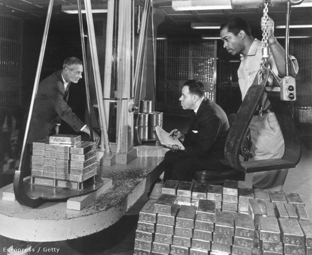Aranyrudakat pakolnak a Federal Reserve