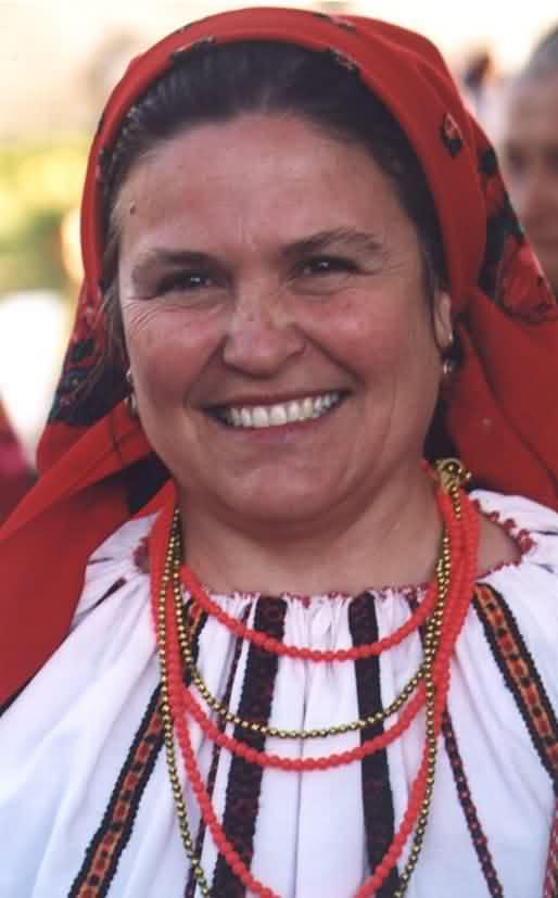 OSZKÓP -. JÚLJUS - JULA ULAY - AUGUST VII. évfolyam 4. szám Vol. ol. VII, Issue 4.