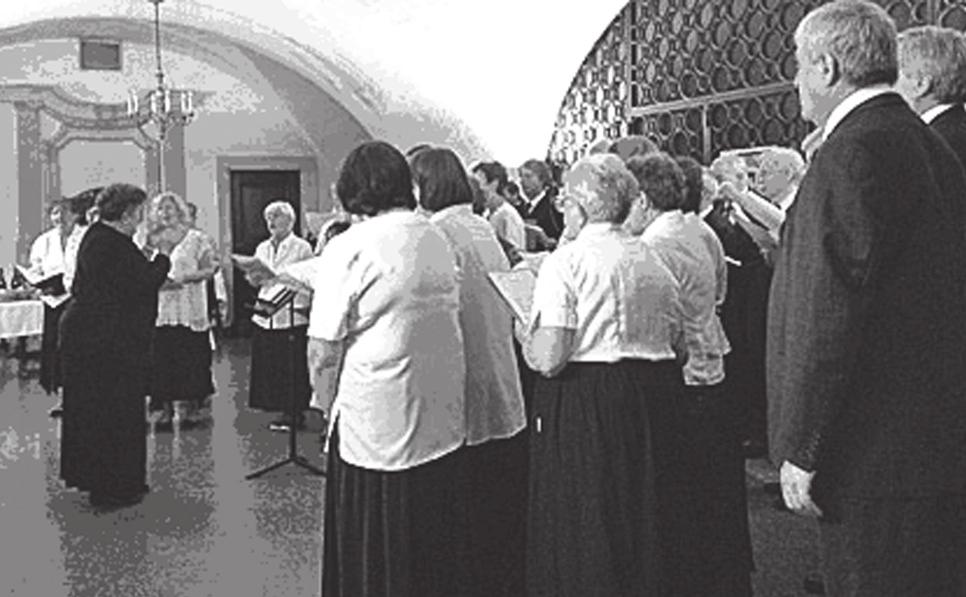babám). Az együttes felszabadultan, remekül formálva adta elő a műveket, melynek jutalma a hosszan tartó vastaps volt.