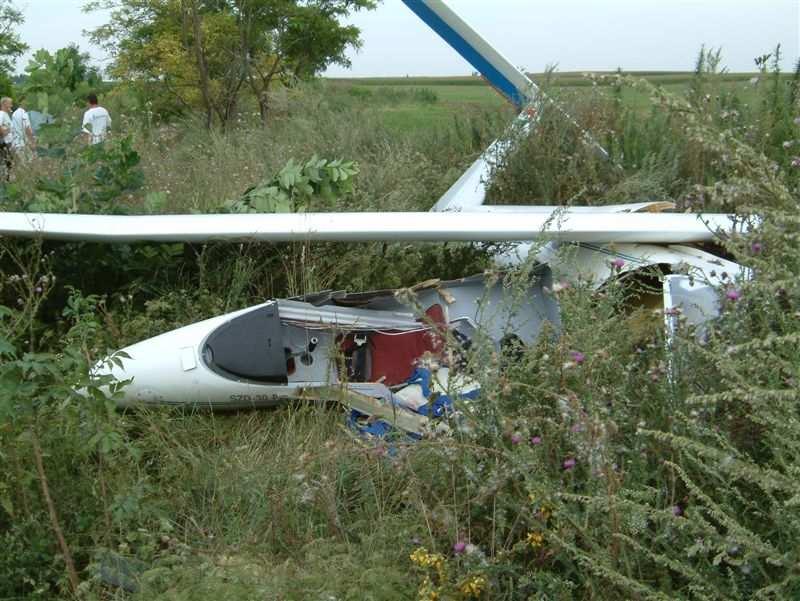 1. TÉNYBELI INFORMÁCIÓK 1.1 A repülés lefolyása Vitorlázórepülı pilóta távrepülést végzett.