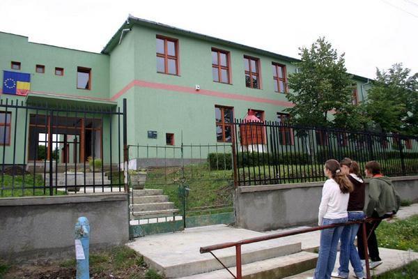 HEGYKÖZCSATÁRI KULTÚRHÁZ
