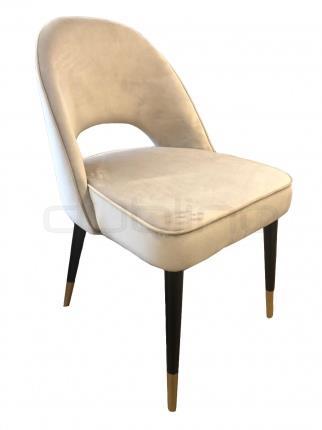 59,- EUR DL VICKY Fekete fém lábas szék,arany zoknival. Elegáns kivitelezésű kárpitos,kávézó szék. A termék raktárprogramunk része taupe, színben.