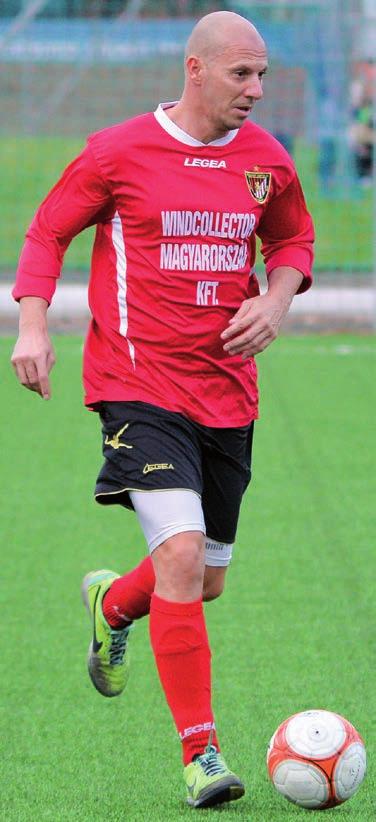Ezután Ughy Attila polgármester a fiatalkori emlékeit is felelevenítette, amikor arról beszélt, hogy gyakran edzett, futballozott ezen a sporttelepen, az akkori Malév-pályán, s ennek alapján