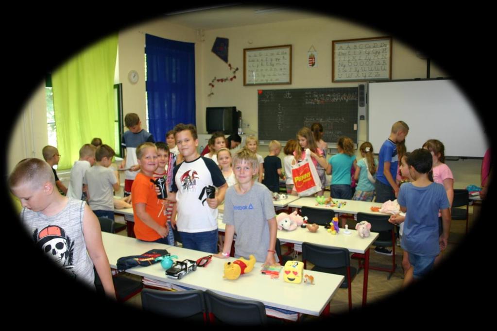 Bolhapiac Május 28-án a Bolhapiac nevű érdekes program volt iskolánkban, amely a mi termünkben, a 2. b osztályban került megrendezésre.