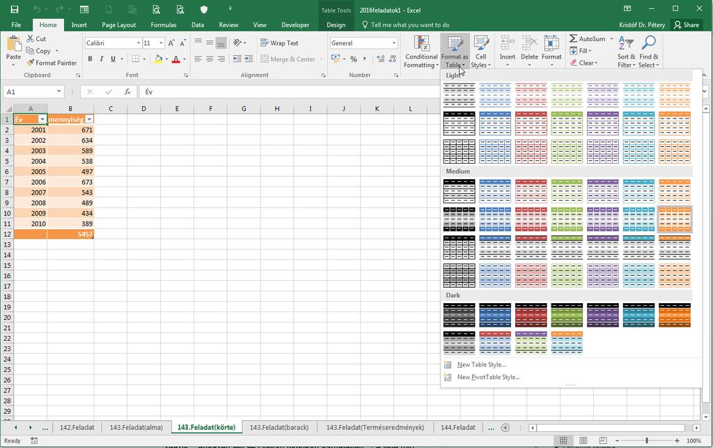 18 MUNKALAPOK FORMÁZÁSA szalag Cells/Format gombjának menüjéből. Új dokumentum, vagy az Excel 2007-2016 xlsx formátumában tárolt munkafüzetek esetén azonban az összes formázási lehetőséggel élhetünk.