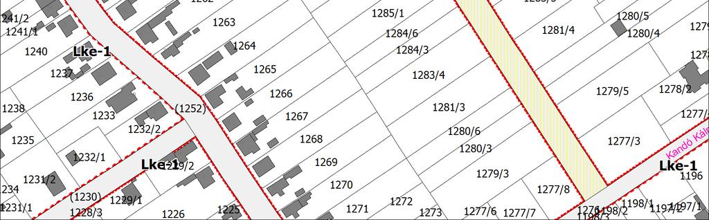 JAVASLAT 1295 hrsz telek mellett 8387/2 telken közmű, érinti a Nyugati lakóterület III. szabályozása. A közterület jelenlegi szélessége kb 8,3 m.