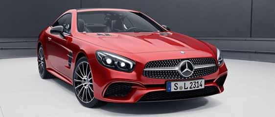 A Mercedes-AMG modellek kivételességüket az AMG Stylinggal hangsúlyozzák a markáns A-szárnnyal rendelkező első lökhárítótól
