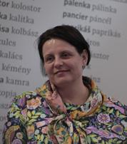 Számot vet gyermekkorával, kamasz éveivel, szüleivel. Novellafüzérében az elbeszélések egymásra épülnek, de mindegyik értelmezhető önmagában is.