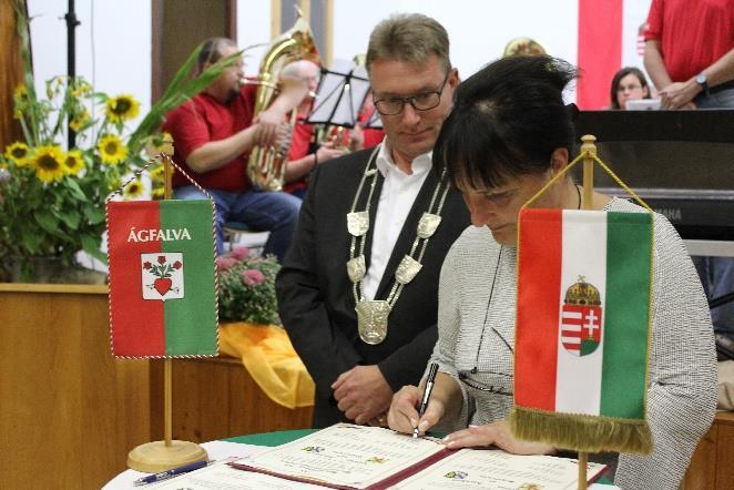 6 Á G F A L V I K R Ó N I K A 2 0 1 7. O K T Ó B E R Önkormányzat Tájékoztatom a Tisztelt Lakosságot, hogy Dr. Gaál Zoltán 2017.