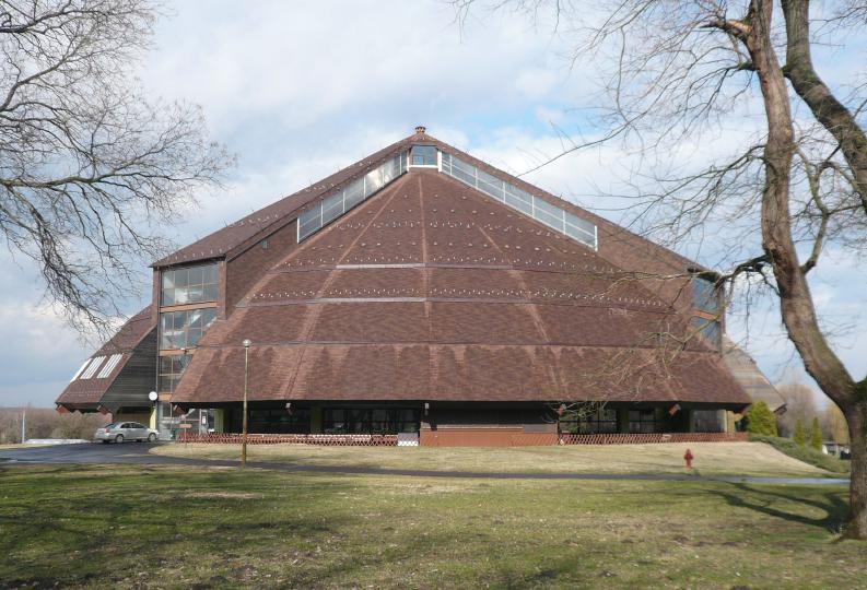 ÓPUSZTASZER Nemzeti Történeti Emlékpark Rotunda-épület tetőszerkezetének felújítása 2010. dr. Kakasy László okleveles építészmérnök ELŐZMÉNYEK: II.