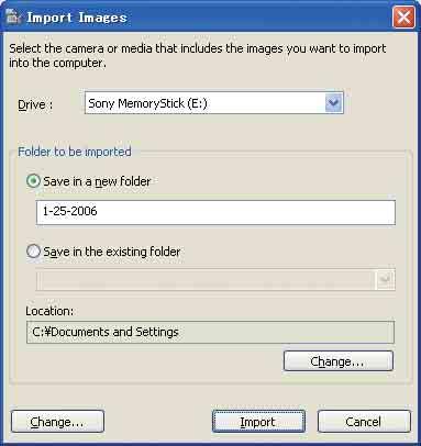 A Picture Motion Browser (mellékelt) program használata 2 Csatlakoztassa a fényképezőgépet a számítógéphez a többfunkciós aljzathoz való kábel (DSC-W55), illetve az USB-kábel (DSC-W35) segítségével.