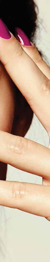 trajno iritira našu kožu. Nakon pranja je važno obrisati ili temeljito osušiti ruke. NJEGA RUKU Važan segment njege kože je i zdrava prehrana. Naime, koža je ogledalo unutarnjeg stanja organizma.