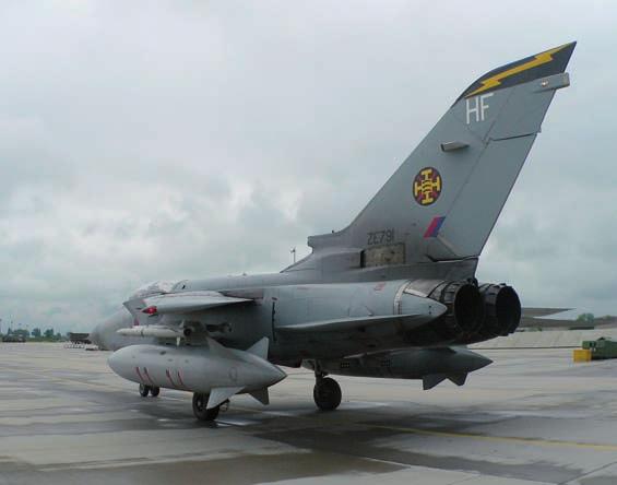 új közös tervezésű és gyártású európai többfeladatos vadászbombázó, az Eurofighter, szolgálatba áll a szigetországban.