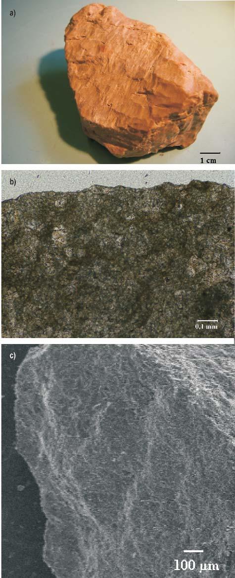 (b: microphotograph, c: SEM image) 6. ábra. Mészkő kavics Dunaalmásról (a).