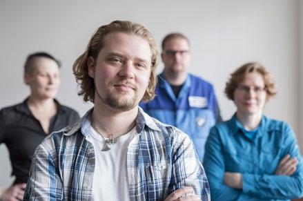 25 sokról, állami juttatásokról, és tanácsot adunk jogi kérdésekben. www.igmetall.de/vereinbarkeit www.wer-die-besten-will.