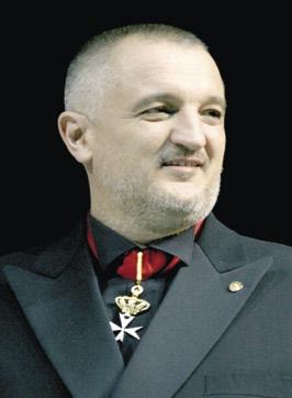 Forever, Sekreti i Mrekullisë Në takimin e Shoqatës Kombëtare të Industrisë Prodhuese në pushim duke folur me drejtuesit e firmave të mëdha dhe organizatave përfaqësuese të interesave arrita në