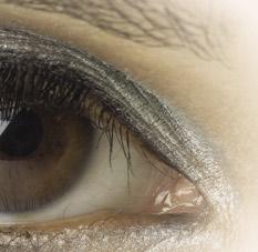 Me përdorimin e rregullt të Forever Alluring Eyes mund të keni një shikim të shplodhur dhe të freskët.