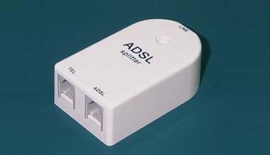 ADSL splitter (váltószőrı)
