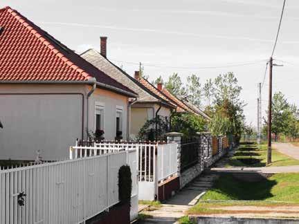 90-es évek háza HOMLOKZAT KÉPZÉS A település egészét tekintve igen eltérő homlokzatképzésekkel találkozhatunk.