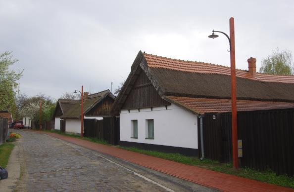 . 5.1. ábra. Csongrád lakóövezetei (szerk. karancsi Z. 2011) A város ősi magja a szépen felújított halászfalu (Belsőváros).