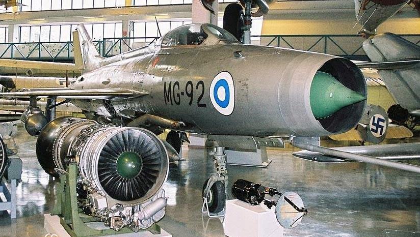 A helyzet 1962-ben változott meg, amikor a gazdasági helyzet javulása után a Finn Légierő beszerzett egy századnyi MiG-21F típusú elfogóvadászrepülőgépet a Szovjetunióból.