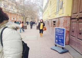 A 2016. évben 6 db e-hírlevelet küldtünk ki, alkalmanként 358 e-mail címre. Az alábbiakban részletes bemutatjuk az egyes megjelent e-hírlevelek milyen tartalmakkal jelentek meg: 1. 2016. február Európai Beruházási Terv, környezetvédelem, migrációs politika 2.