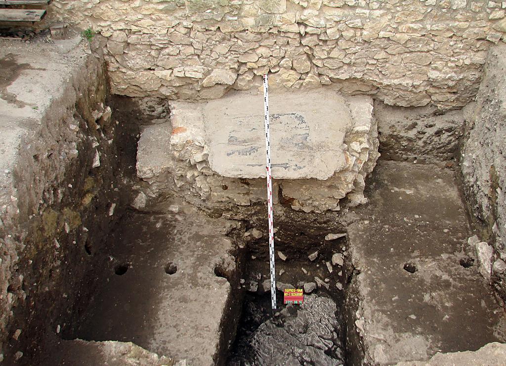 Régészeti Kutatások Magyarországon 2011 A 8466/5 hrsz.-ú telken 9, a 8240/6 hrsz.-ú telken 20 objektumot tártunk fel.