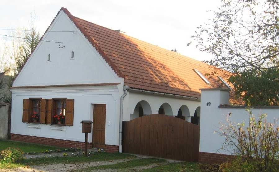 Tánsis u 25. (hrsz.