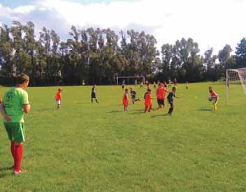 Do turnaja Odkiaľ získať dotácie na mládežnícky šport? sme zapojili aj deti, ktorí sa zúčastnili futbalového tábora.