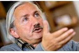 Szálasi, minden elképzelhető az ország vezetéséről. Erre Kéri úgy vélte: most jön a szektásodás.