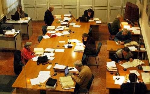 likáltam. Az objektív okokon kívül ebben közrejátszott túlzott bizalmam is egyesek iránt, aminek következtében le sem kérdeztem mind a 386 képviselő nevét az ÁBTL azonosító rendszerében.