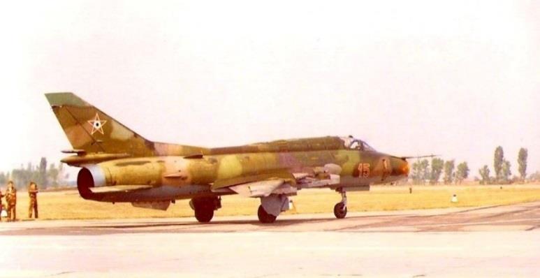 H A DHADTUDOMÁNYI T U D O M Á N Y S Z ESZEMLE Ezután jött az ezreddel való egy repülőtéren végrehajtandó a MiG 21-es repülőgépekkel közös repülés problémája, amelynek igazából nem lett volna szabad