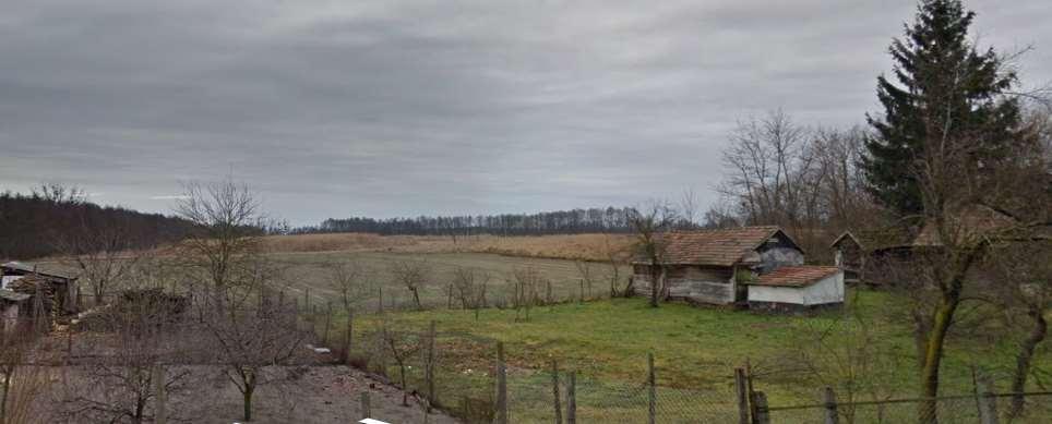 KERTEK Újvárfalvára jellemzőek a hagyományos, falusi jellegű udvarok veteményessel, szőlővel, gyümölcsfákkal.