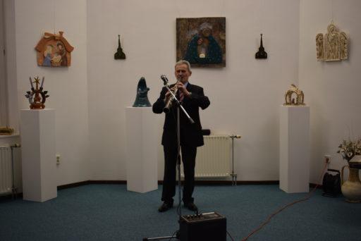 eljátszotta a