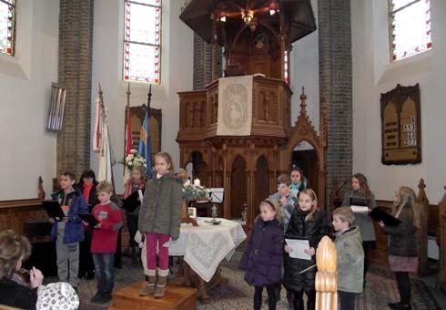 December 21-én (vasárnap) 15 órától hagyományainknak megfelelően megrendeztük a gyermekek karácsonyi ünnepségét a templomban.