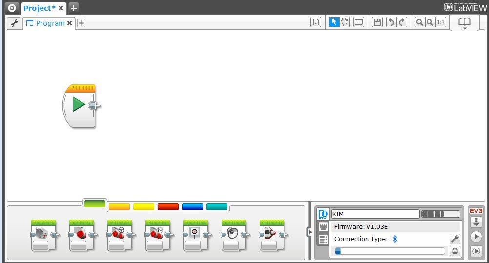 3. ábra A MINDSTORMS EV3 Home szoftverváltozat programozási területének képernyője Forrás: http://static1.1.sqspcdn.com/static/f/967780/22949354/1371725243410/screenshot_062013_084717_pm.jpg?