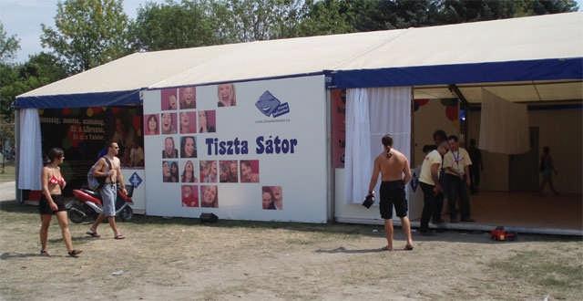 Libresse tiszta sátor Cégnév: SCA Hungary Márka: Libresse Lebonyolító ügynökség: Publicis, Lex Koan Célcsoport: 16-20 éves lányok Fő márkaüzenet: Önfeledt nevetés a nehéz napokon is, ha biztonságban