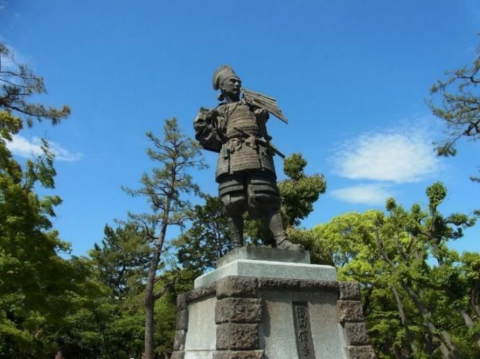 hadai ellen, mind Oda Nobunaga győzelmét hozták. Tókai 416 Kinki 417 és Hokuriku 418 zónáinak meghódítása eredményeképpen az egykor jelentéktelen hadúr Japán legnagyobb daimjójává emelkedett. 419 11.