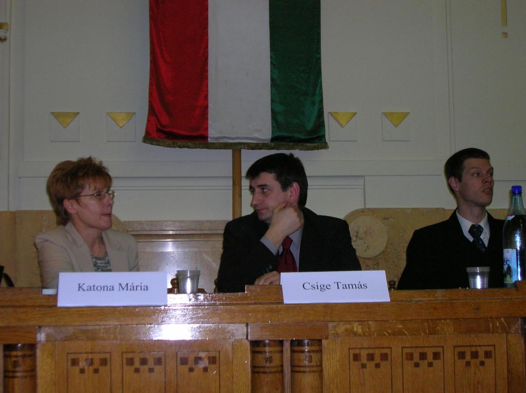 szakmai és információs kiadványunk, a Matrix évente 9 alkalommal 1300 címre jut el a régióban. Honlapunkat, a www.eszakalfold.info t 2005 ben közel 10.000 alkalommal látogatták.
