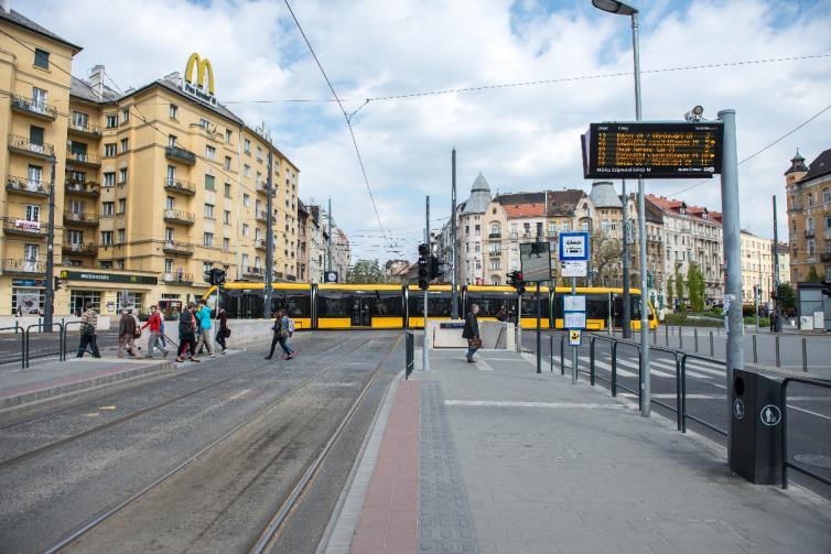 Megállóhelyi 2010 után kialakított akadálymentesítés szervezeti modell buszmegállók alacsonypadlós buszokhoz