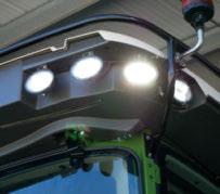 szivattyúval (220 l/min) Load-Sensin rendszer 2 axiálduattyús szivattyúval (220 + 220 l/min) Max. 6 elektr.