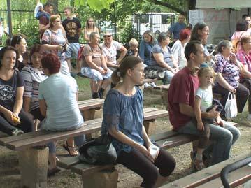 A Vajaspánkó című bábdarab előadását Fábiánné Kizur Anikó és Tóth Inez óvónéniknek, a Möllky finn dobójáték lebonyolítását és a morzsolandó kukorica biztosítását Sebők Zsuzsannának, a Társasjáték