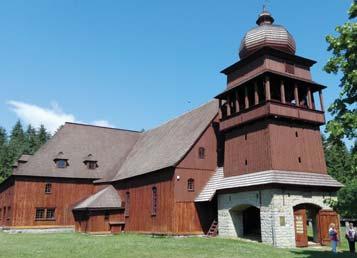 Megnéztük a wittenbergi vártemplomot, ahol Luther kiszögezte híres 95 tételét, és ahol ő is és munkatársa Melanchton Fülöp is nyugszik.