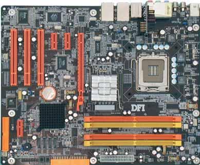 hardverteszt processzorteszt NAGY A FEJETLENSÉG TÁMADÁSBAN A PCI EXPRESS ÉS A DDR2 Nem kevés híresztelés látott már napvilágot a processzorok és az újabb chipkészletre épülő alaplapok körében zajló