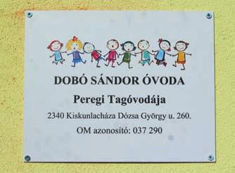 Jövő esztendőben elkészítjük a terveket, és utána jöhet az udvar egészének átépítése. Ezúton is köszönöm minden közreműködő áldozatos munkáját! dr.